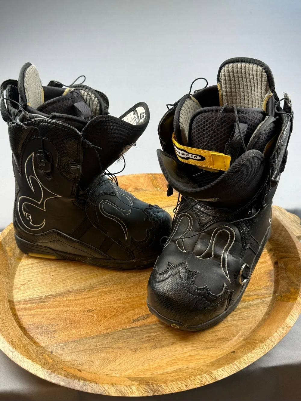 Lollie Closet Burton Women’s IROC Snowboard Boots US 8 Speed Zone Black